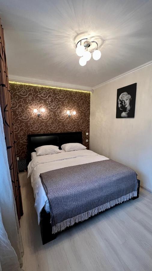 Apartment On Nauki Avenue 102 Dnipro Exterior foto
